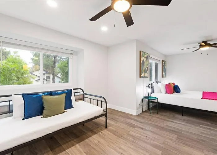 The Joy House Holiday home Gilbert